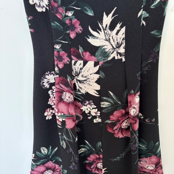 Dynamite Dress Fit and Flare Sleeveless Black Floral Size XS - Picture 4 of 6